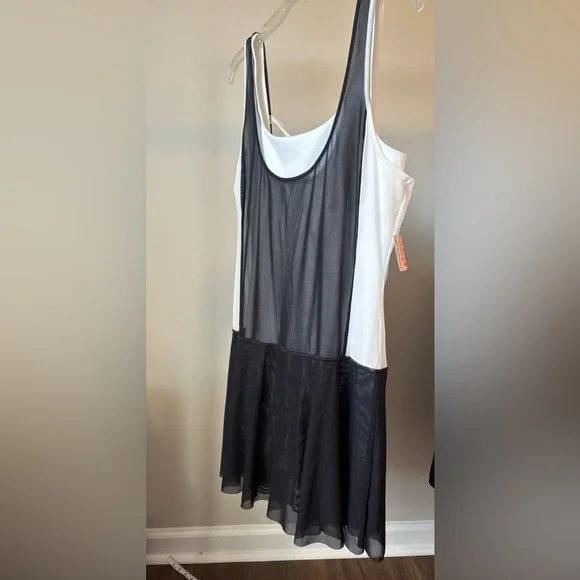 3714. FREE PEOPLE Downtown Drop Shot mini dress in White enlightened/ black NWT - Picture 10 of 10